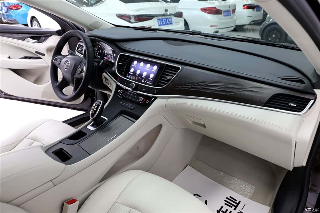 Buick LaCrosse, 2019 19