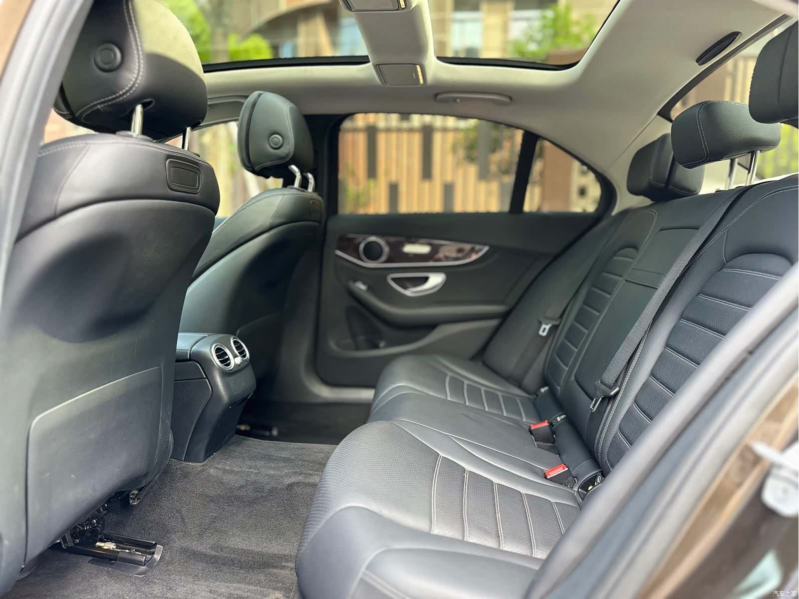 Mercedes-Benz C-Class, 2016 18