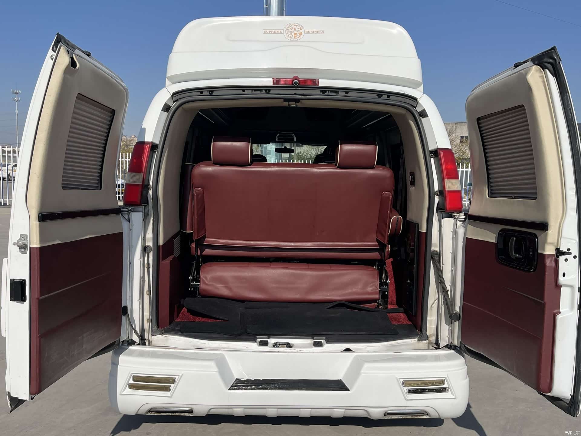 GMC SAVANA, 2015 35