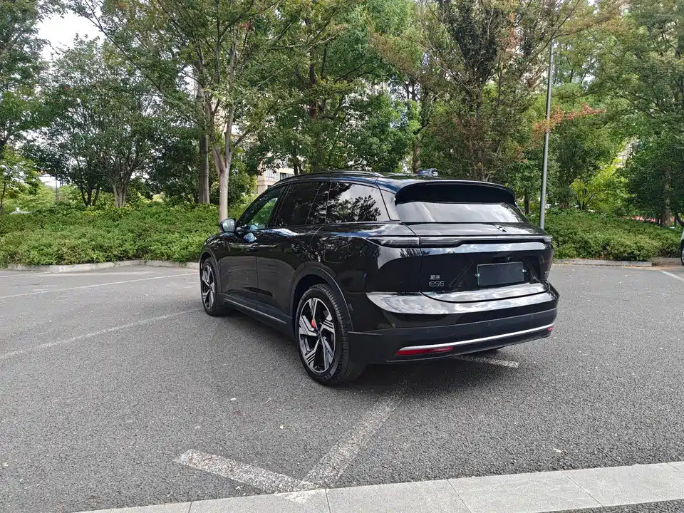 NIO ES6