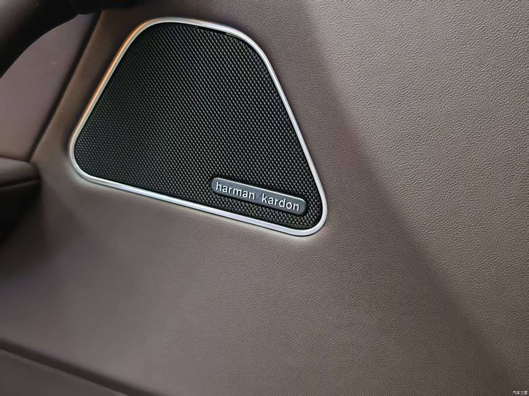 Maserati Levante, 2017 13