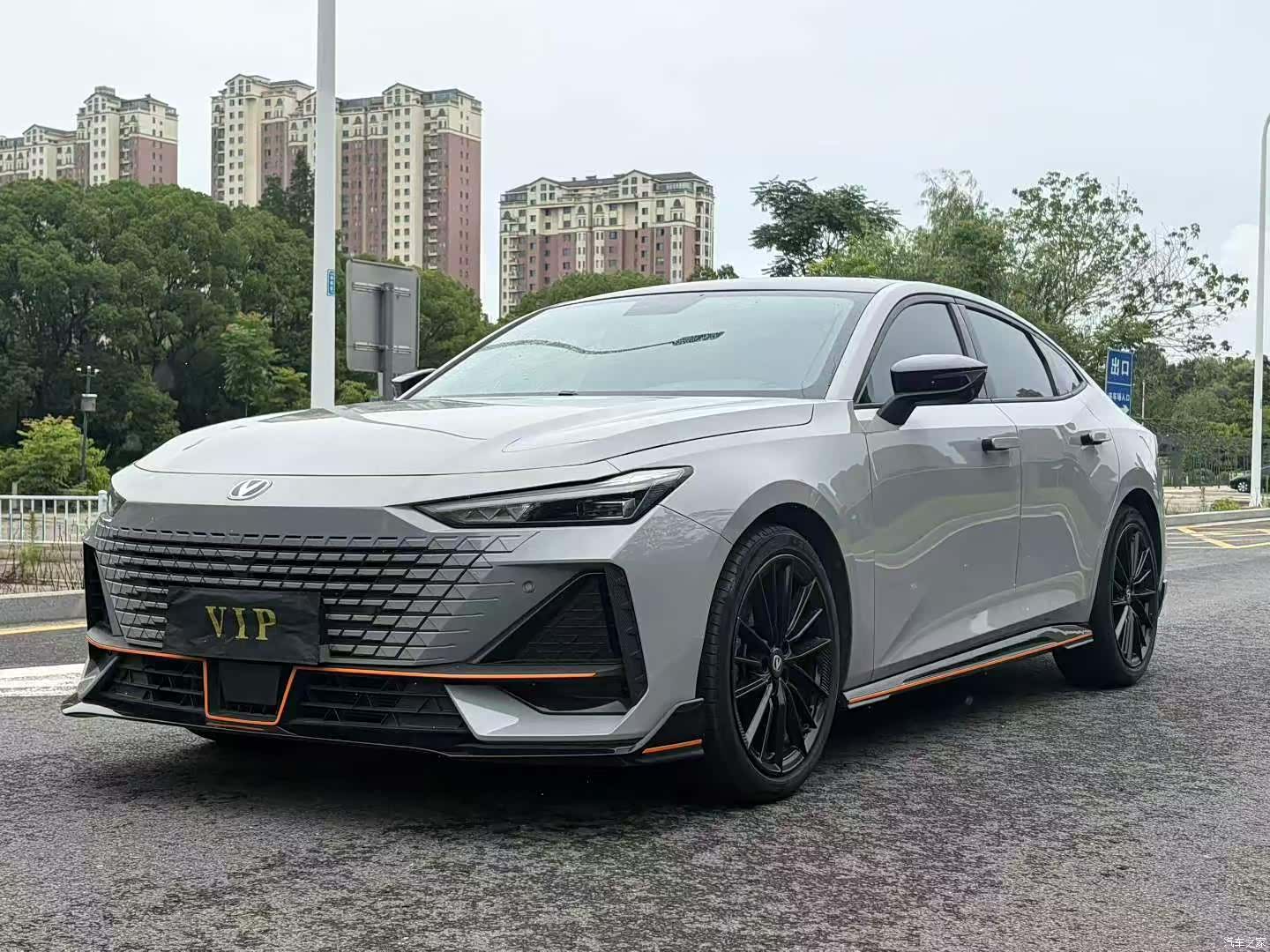 Changan UNI-V, 2023 1