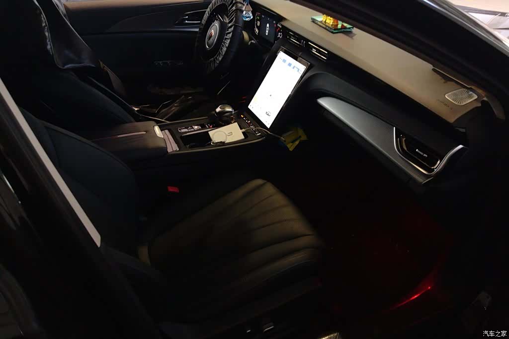Hongqi H5, 2024 8