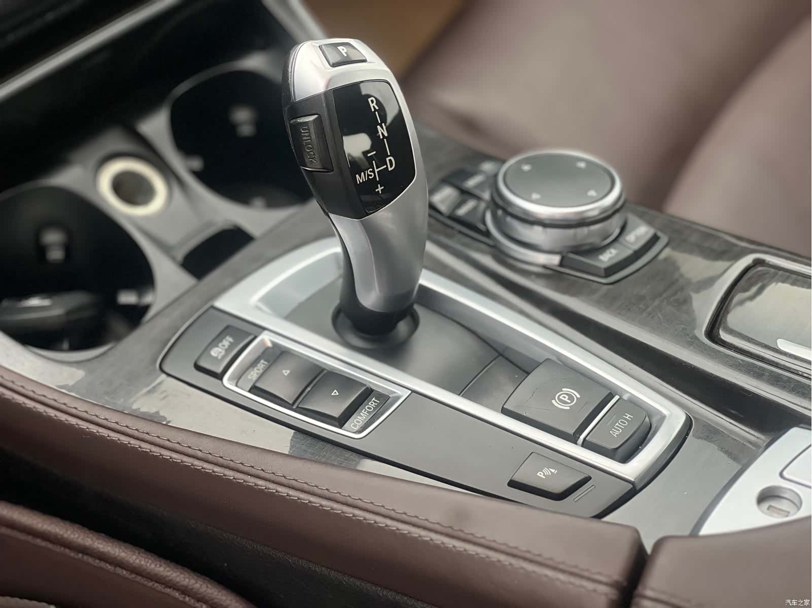 BMW 5 Series, 2015 9