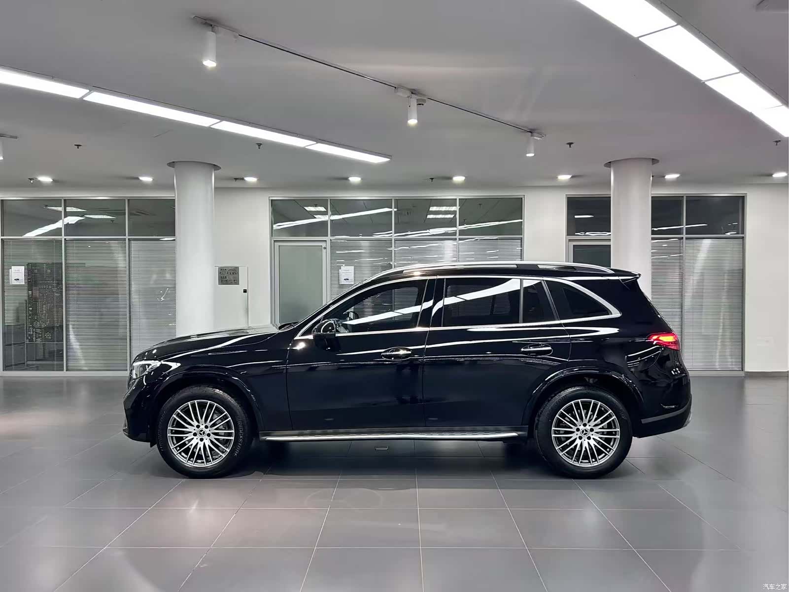 Mercedes-Benz GLC, 2024 7