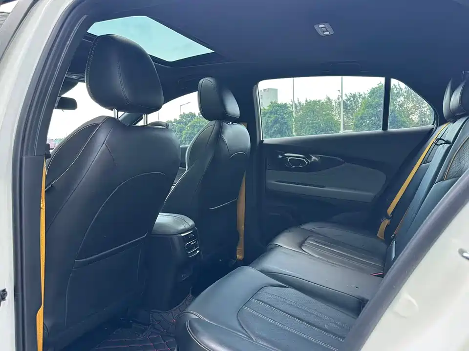 Trumpchi Shadow Leopard