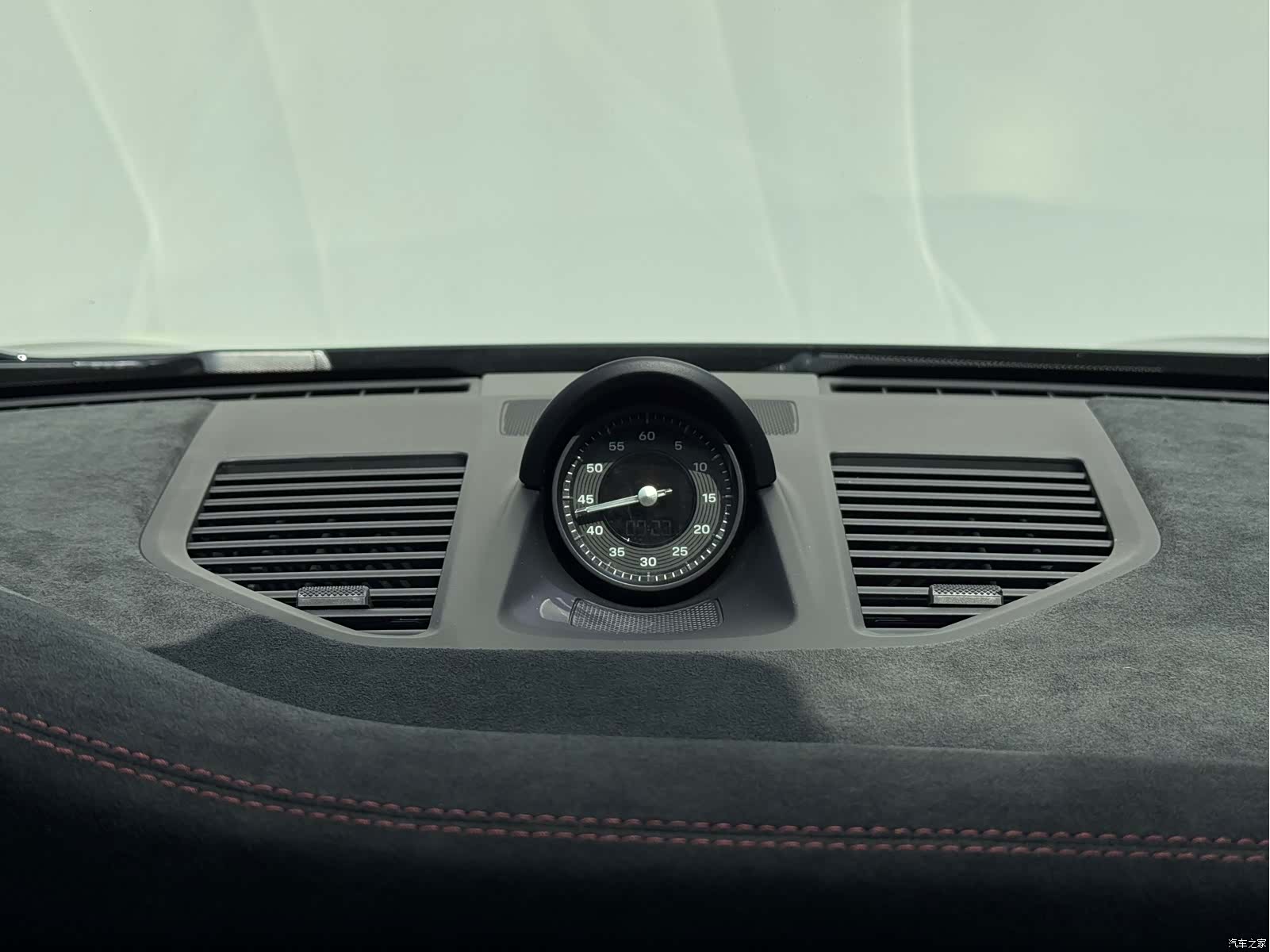Porsche 911, 2023 12