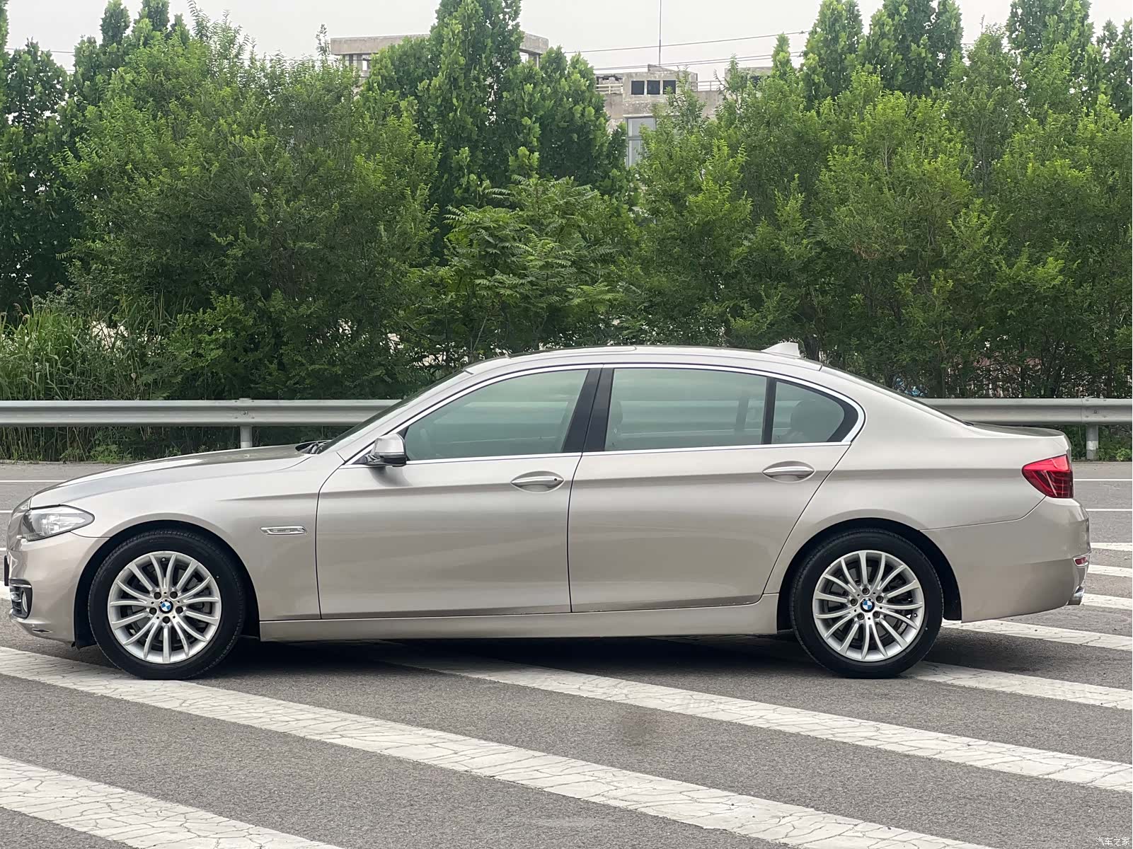 BMW 5 Series, 2015 21