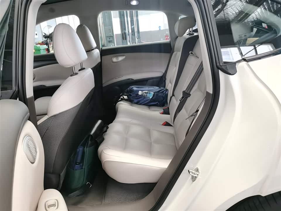 IM Motors Zhiji LS6 IM Motors Zhiji LS6