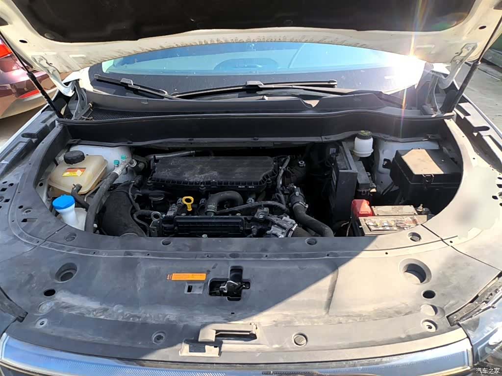 DongFeng AX7, 2022 20
