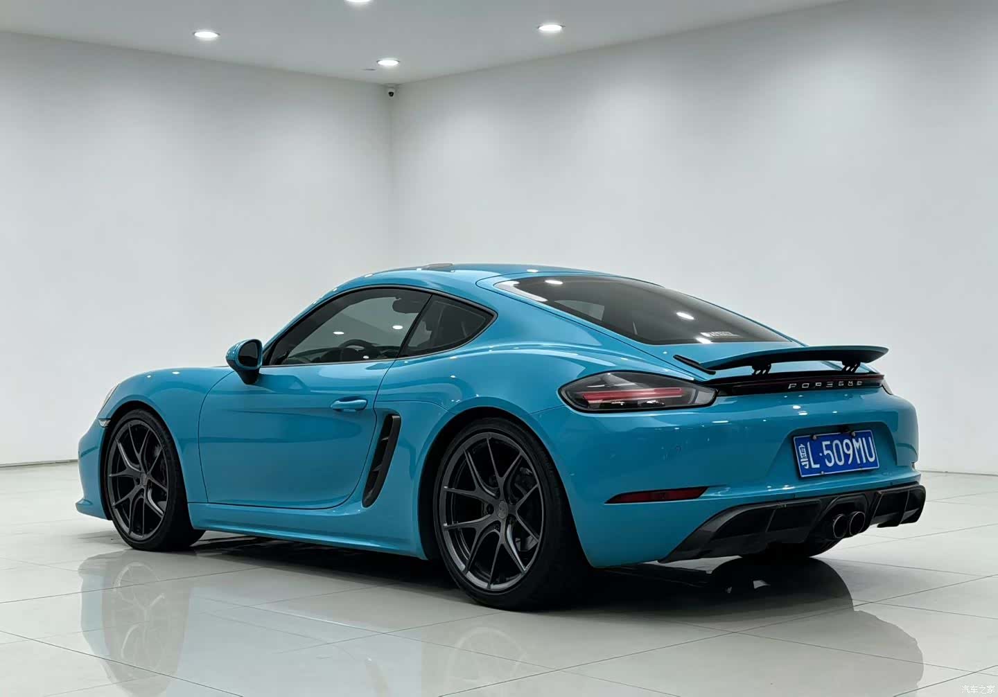 Porsche Cayman, 2017 4