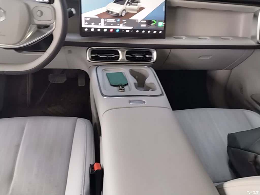 Leapmotor B01, 2026 14