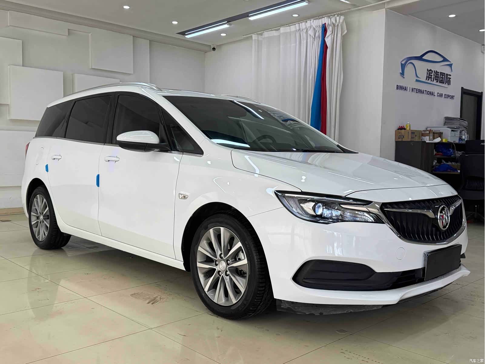 Buick GL6, 2022 3