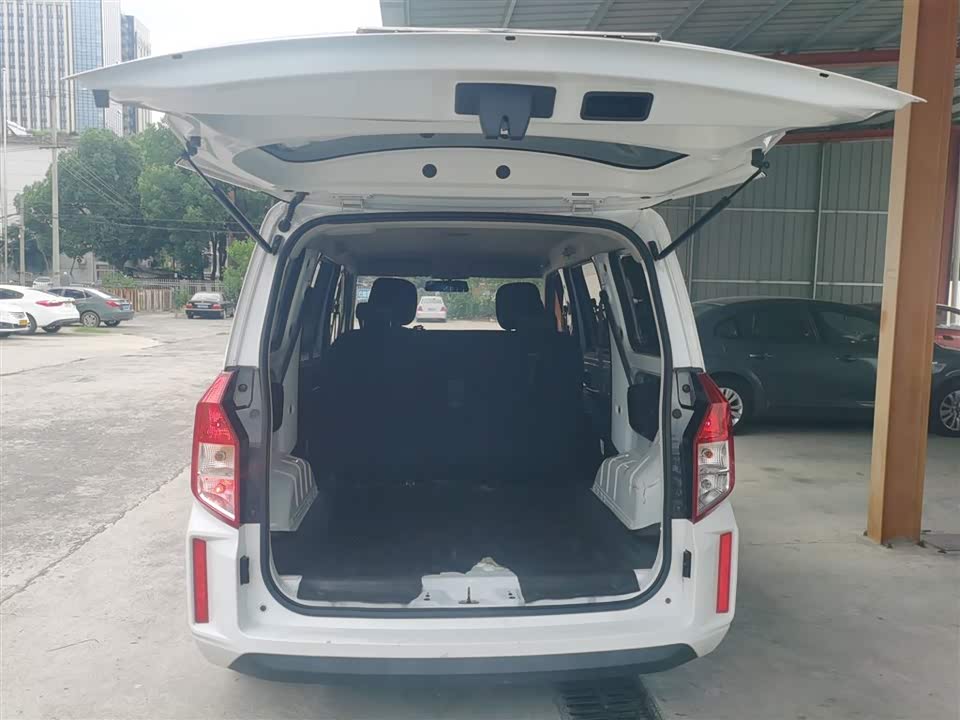 Wuling Wuling Hongguang PLUS