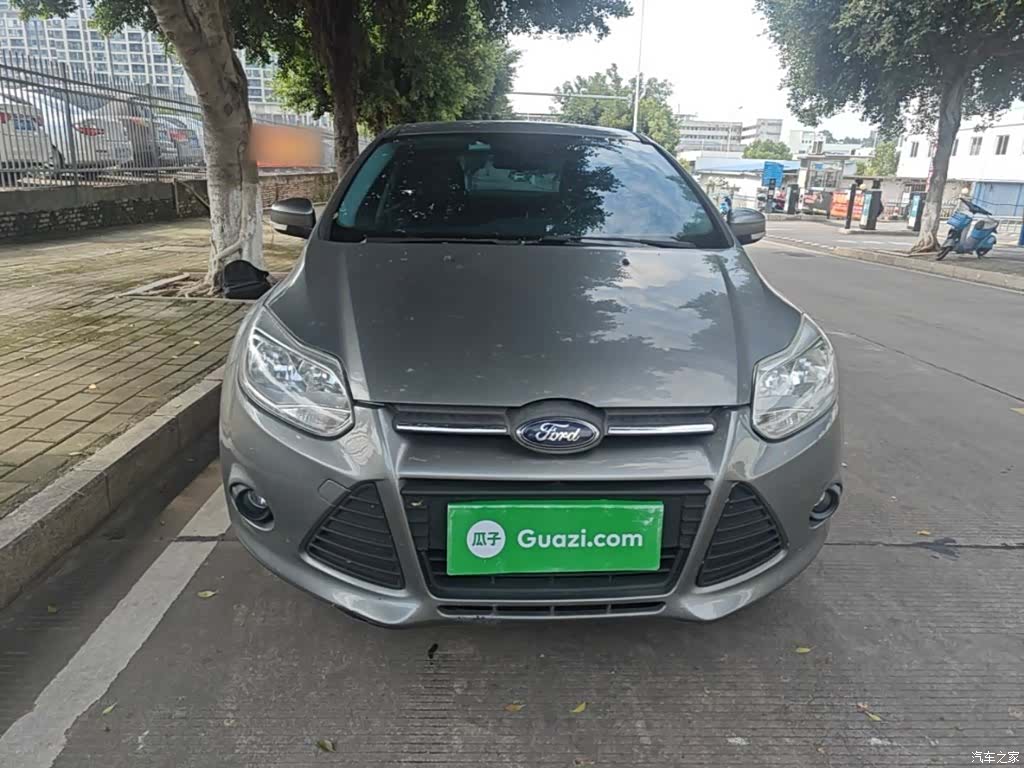 Ford Focus, 2014 3