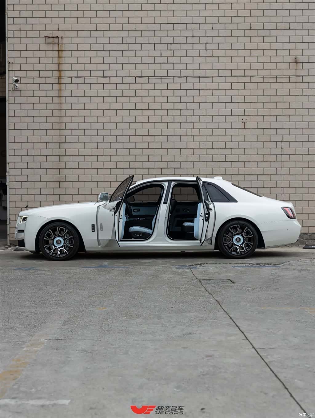 Rolls-Royce Ghost, 2023 8