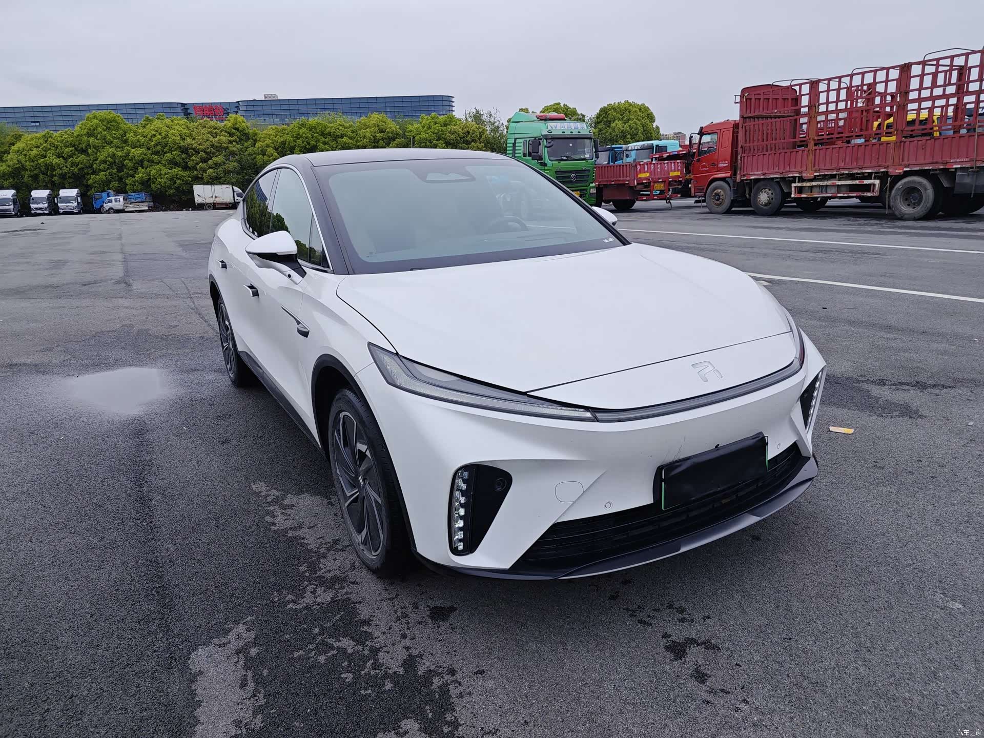 Rising Auto R7, 2023 3