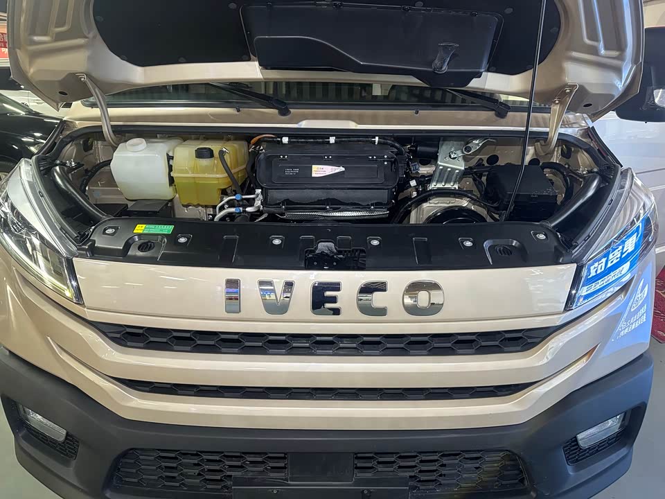 Iveco proud