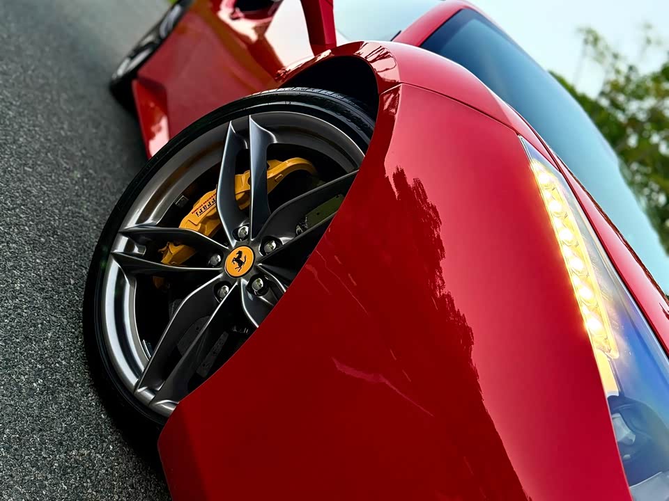 Ferrari 488