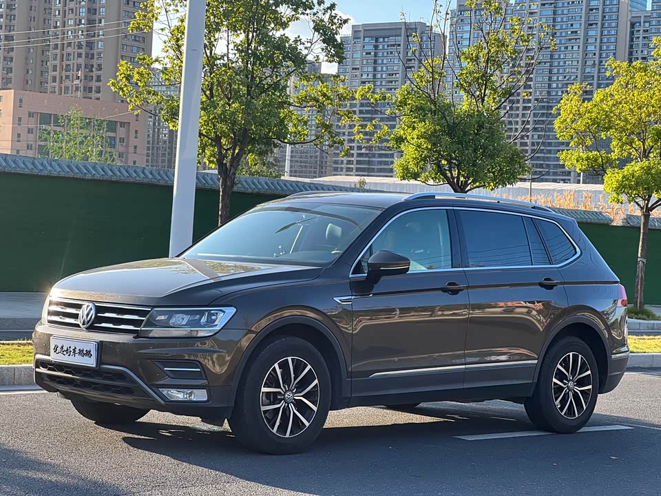 Volkswagen Tiguan L