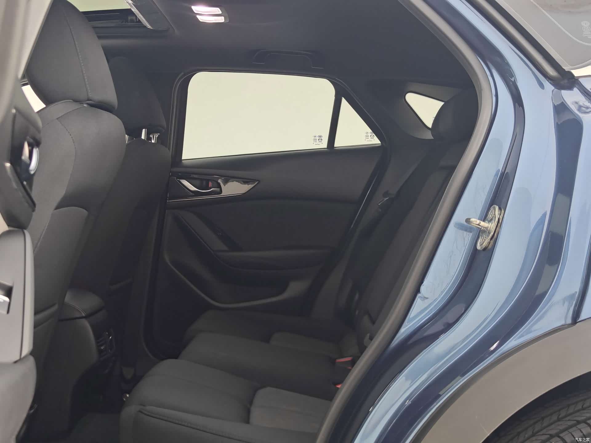 Mazda CX-4, 2022 8
