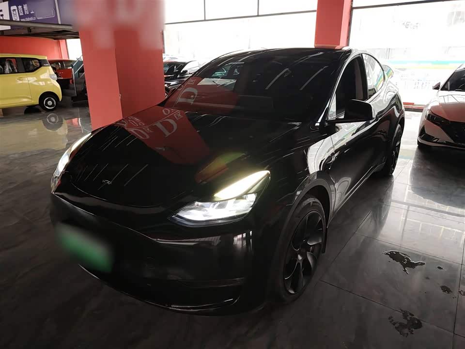 Tesla Model Y Tesla Model Y