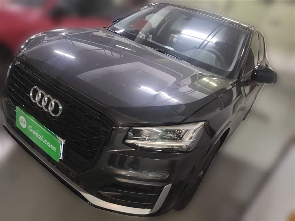 Audi Q2L