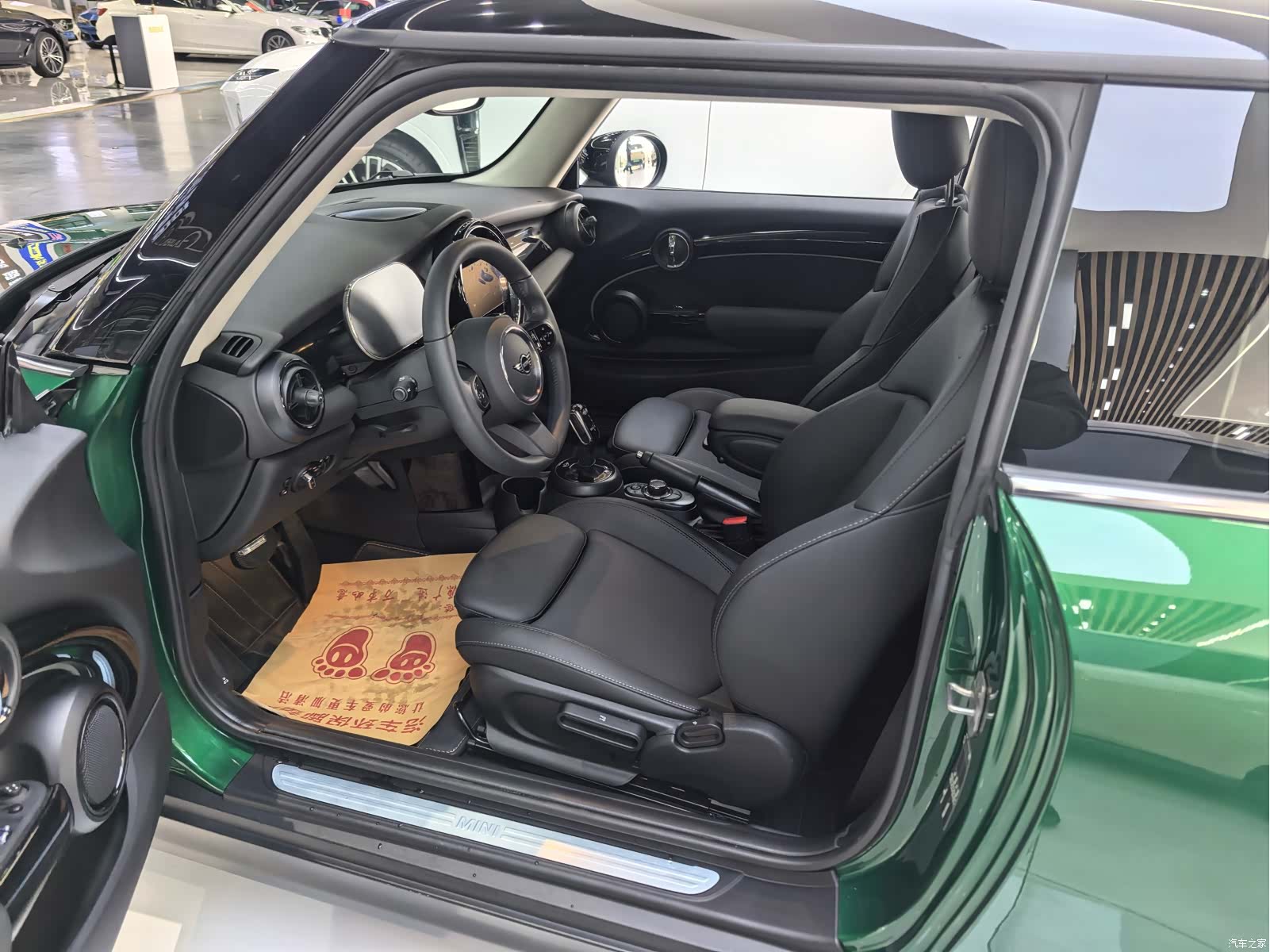 Mini Cooper, 2024 6