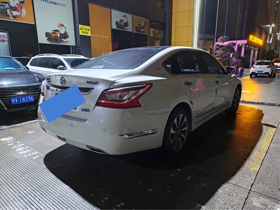 Nissan Teana