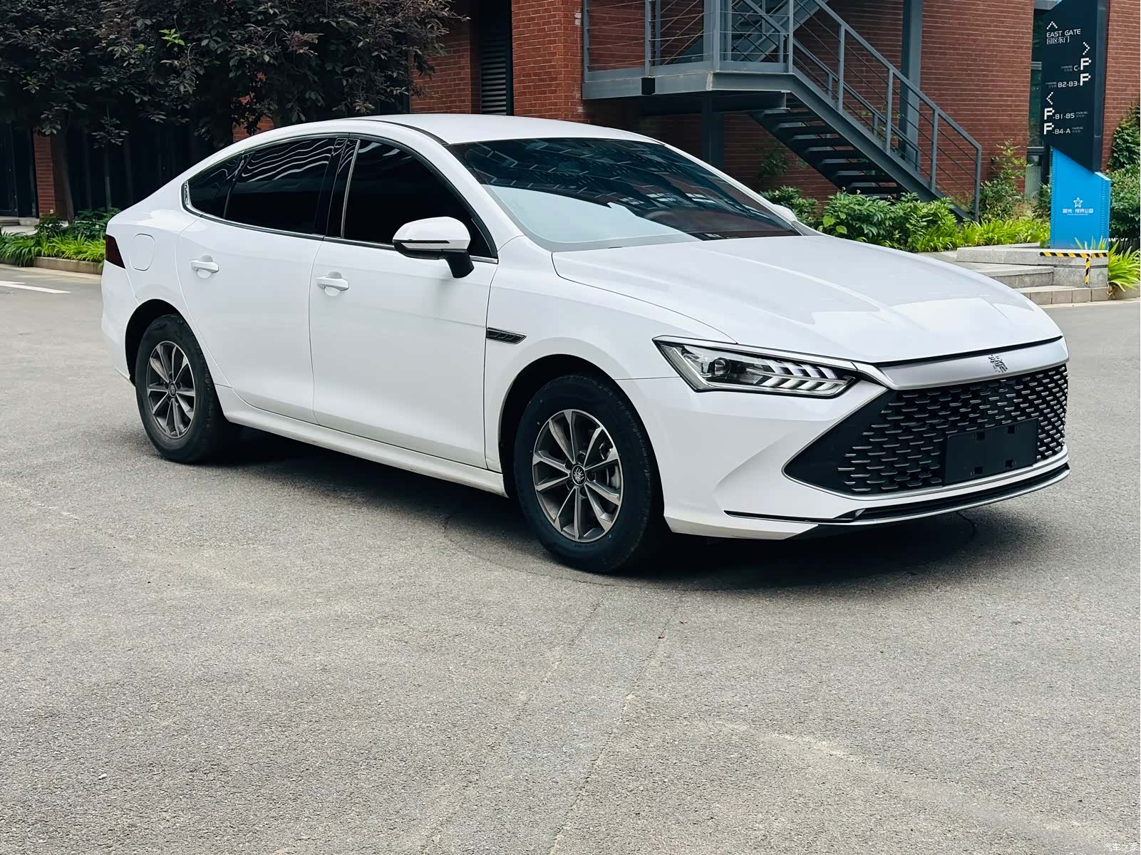 BYD Qin, 2023 3