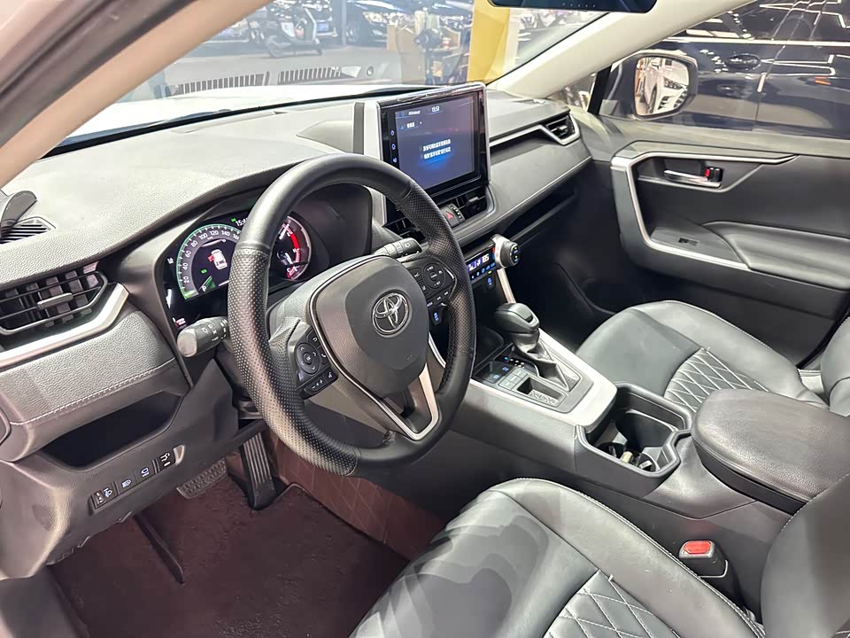 Toyota RAV4 Rongfang