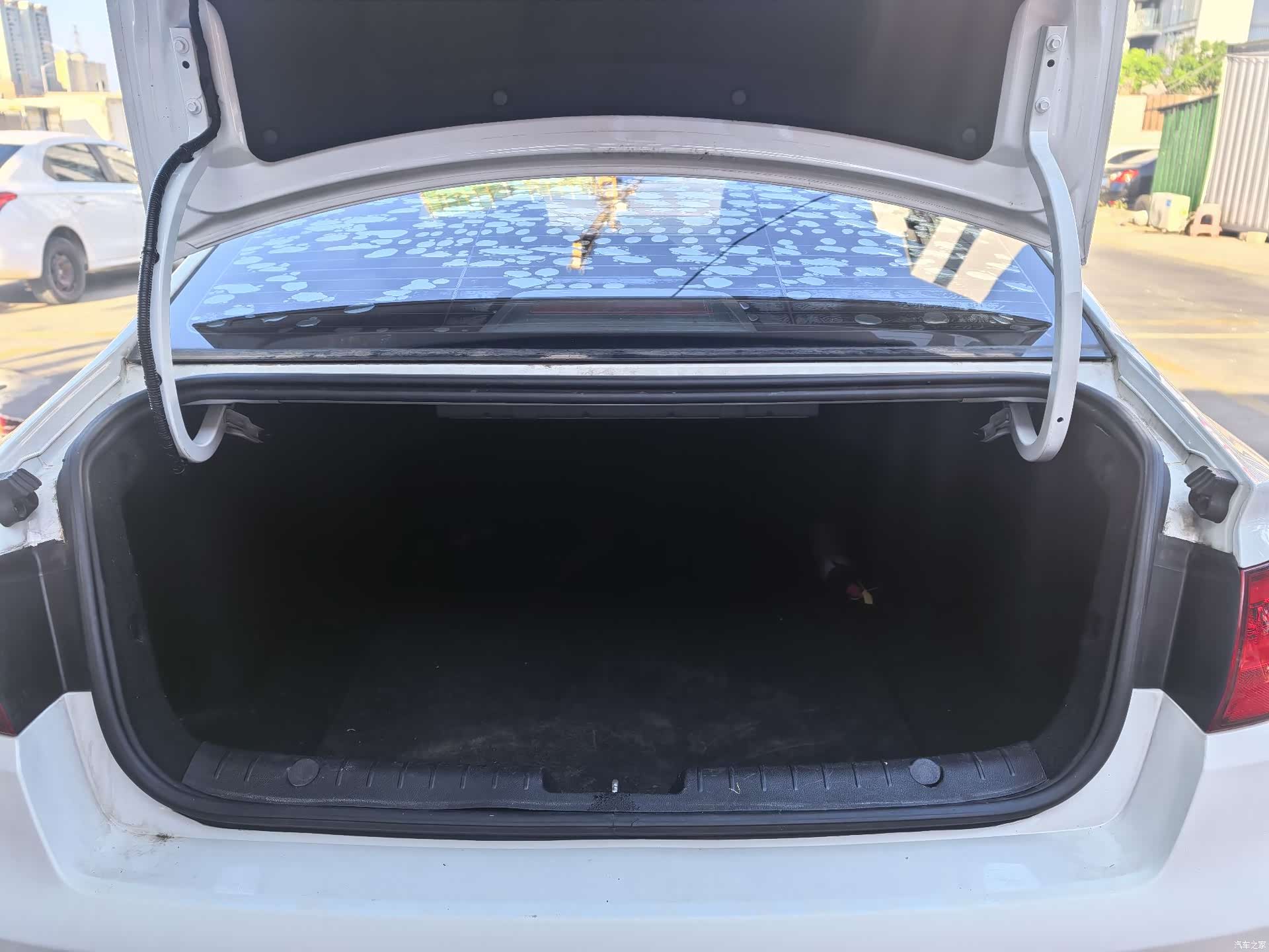 Geely Emgrand, 2020 19