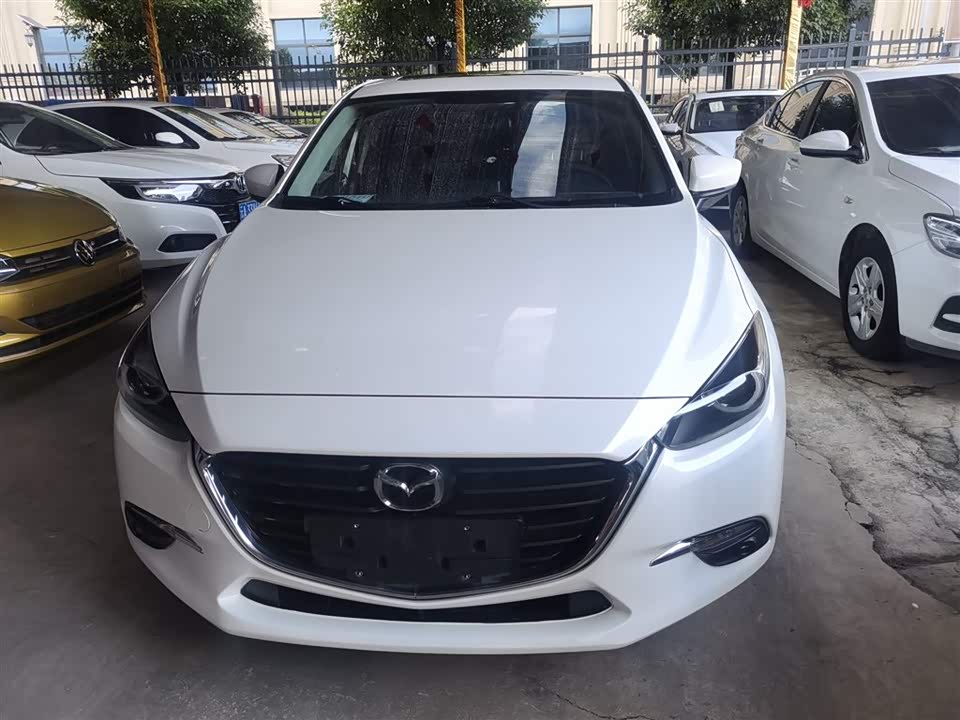 Mazda 3 Angkesaila