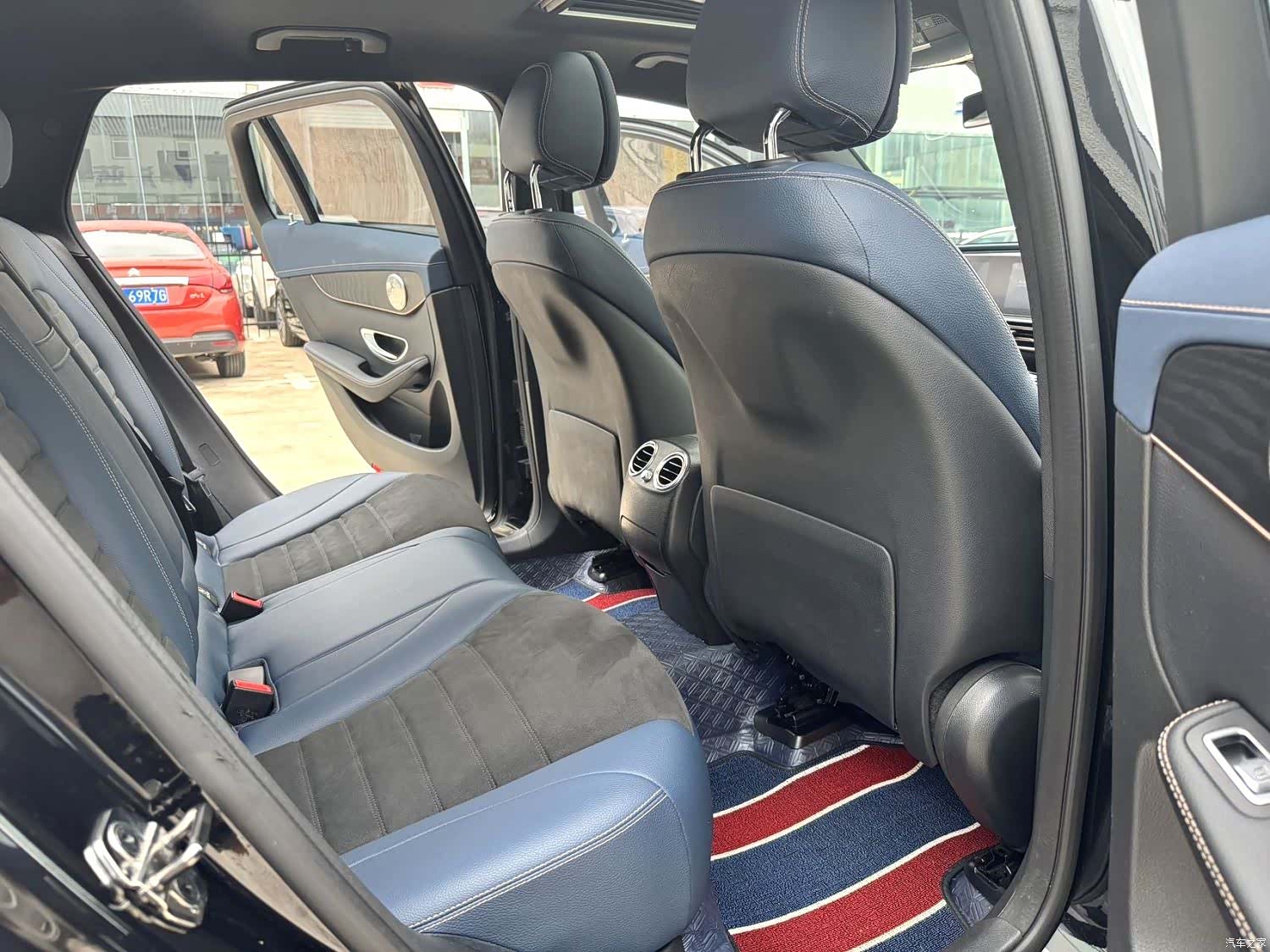 Mercedes-Benz EQC, 2020 10