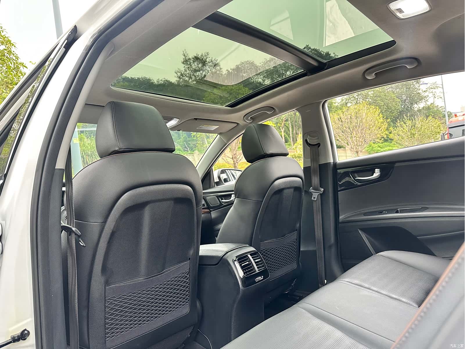 Kia GLS, 2018 27