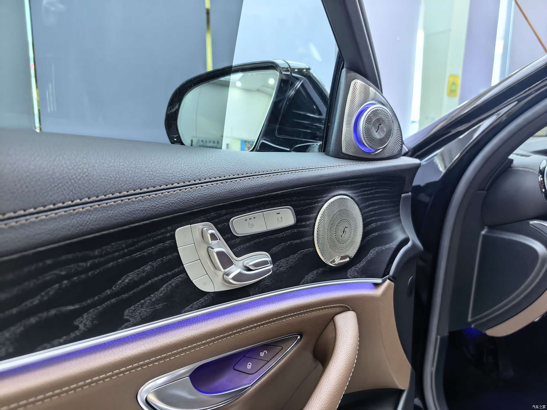 Mercedes-Benz E-Class, 2023 6