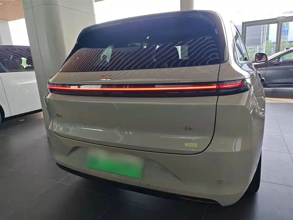 Li Auto Ideal L6