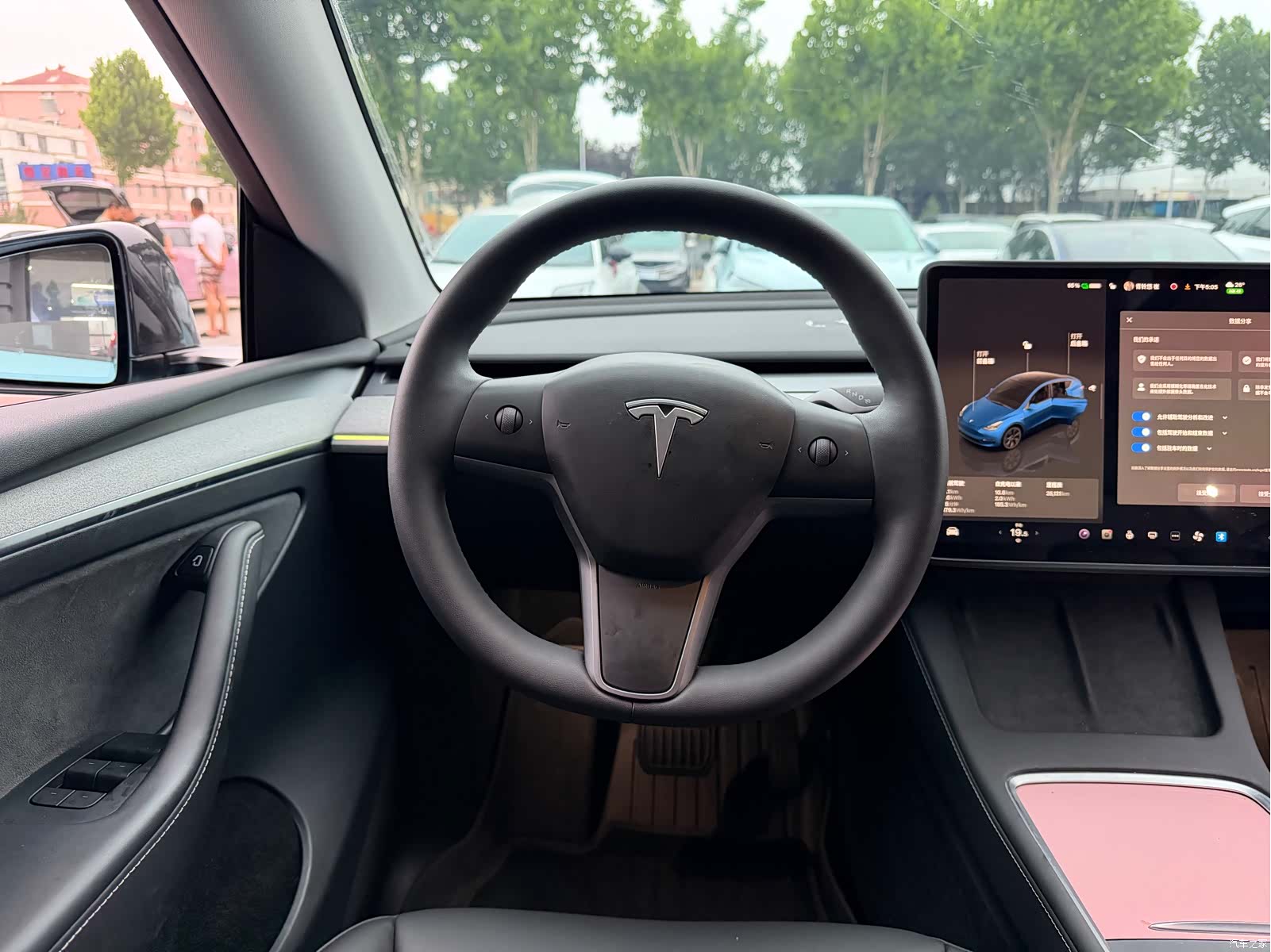 Tesla Model Y, 2025 12