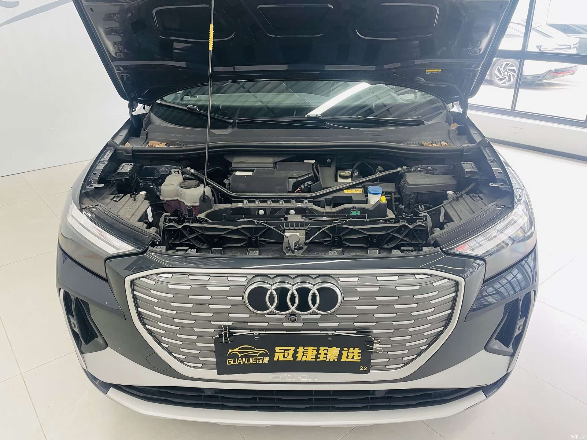 Audi Q4 e-tron, 2023 2