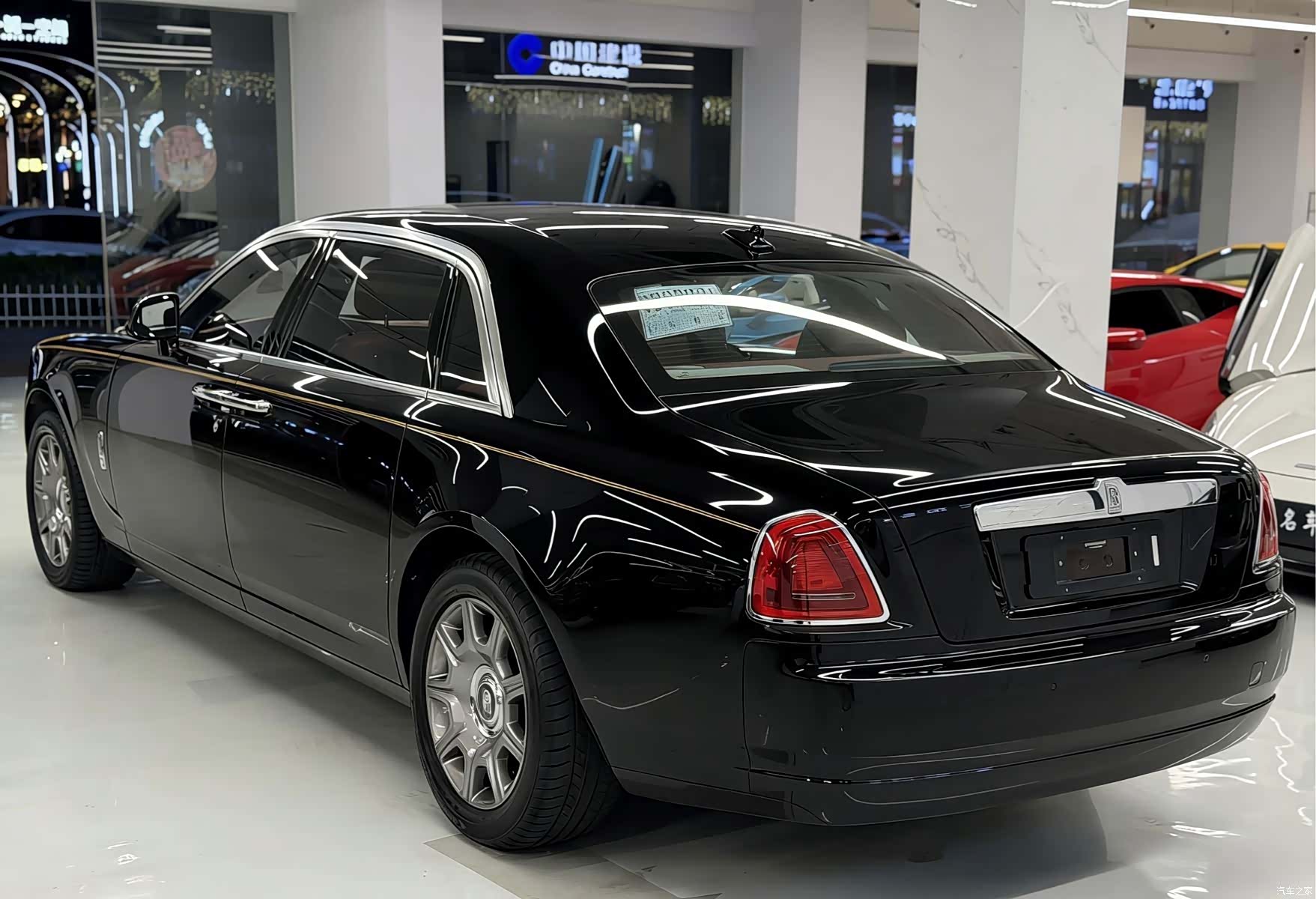 Rolls-Royce Ghost, 2018 6