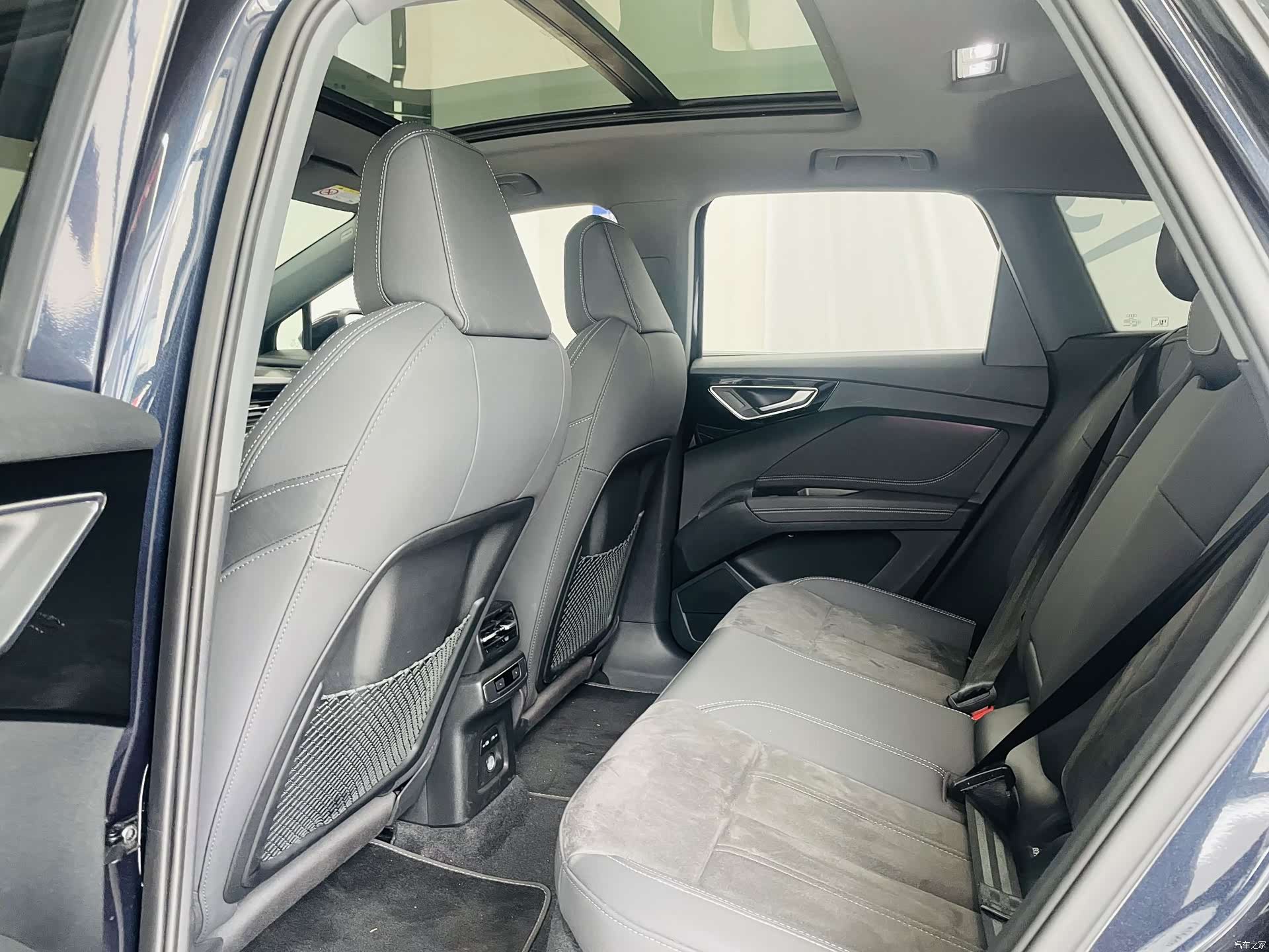Audi Q4 e-tron, 2023 9