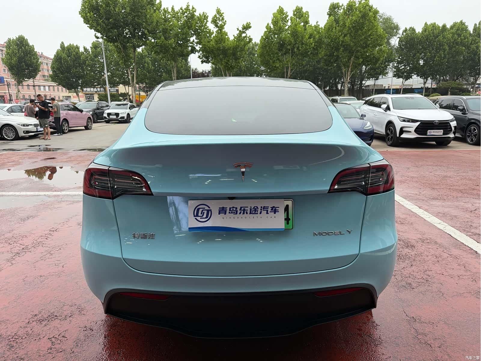 Tesla Model Y, 2025 все фото