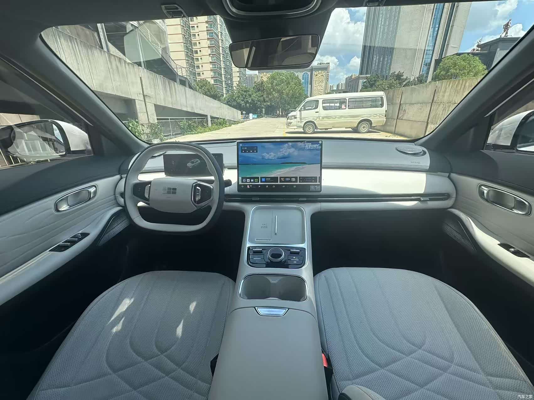 Geely 7, 2024 7