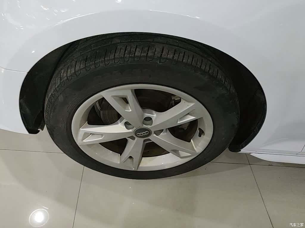 Audi A4L, 2017 23