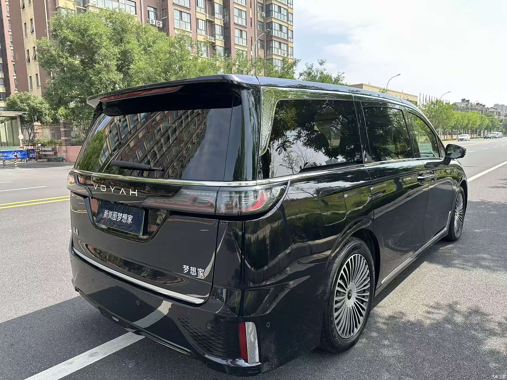 Voyah Dreamer, 2024 9