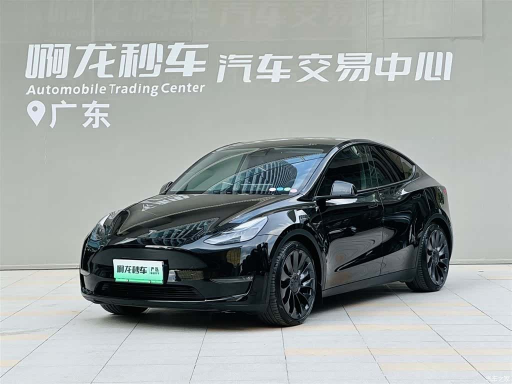 Tesla Model Y, 2024 1