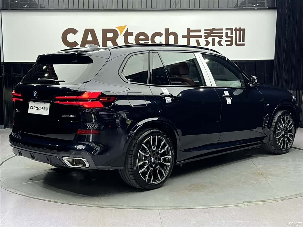BMW X5, 2025 все фото
