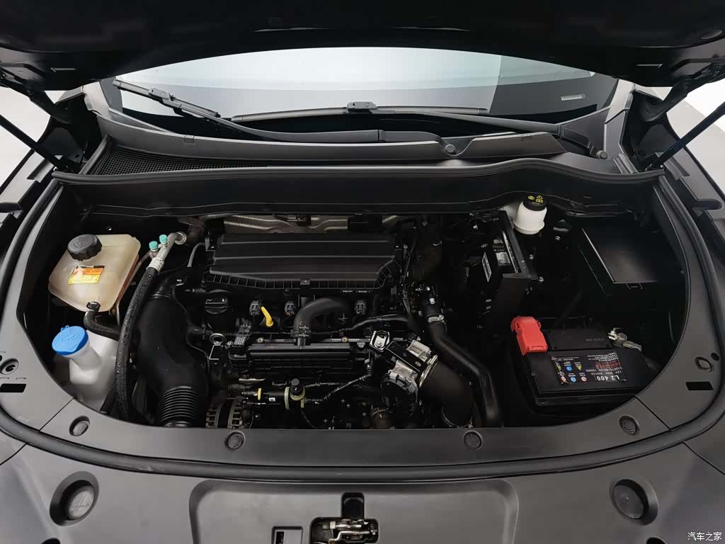DongFeng AX7, 2022 6