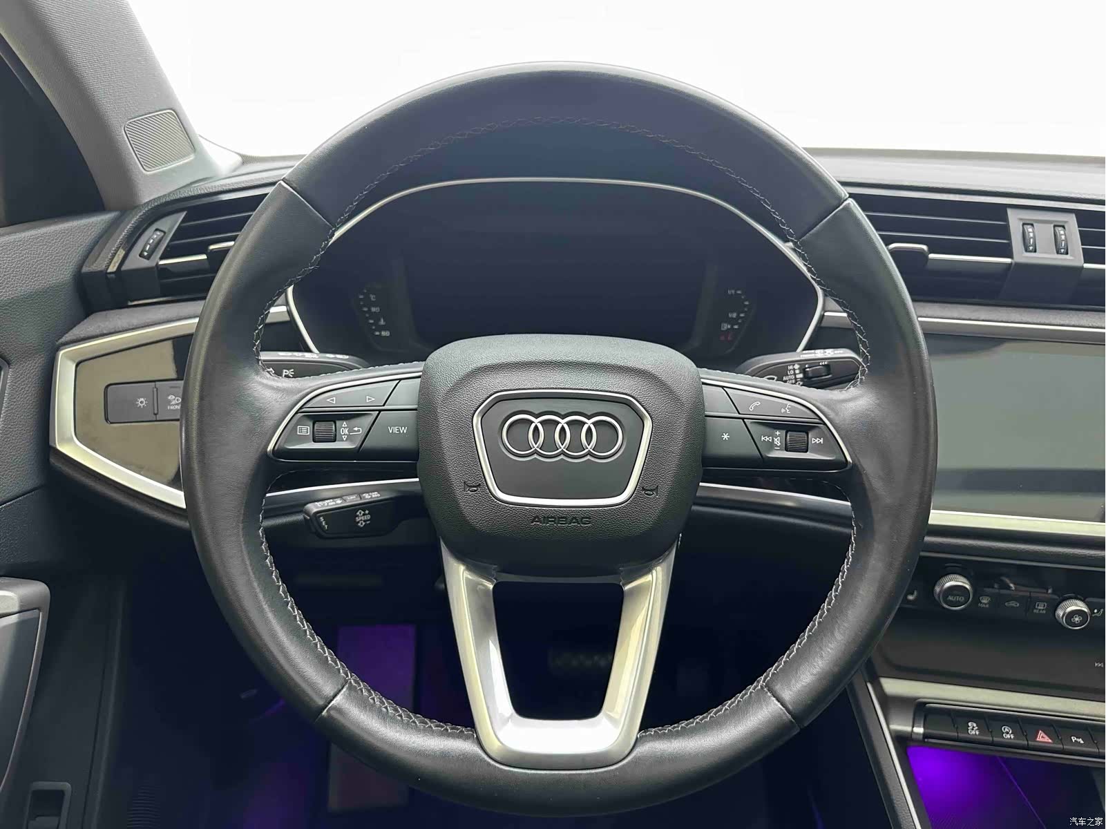 Audi Q3, 2023 17