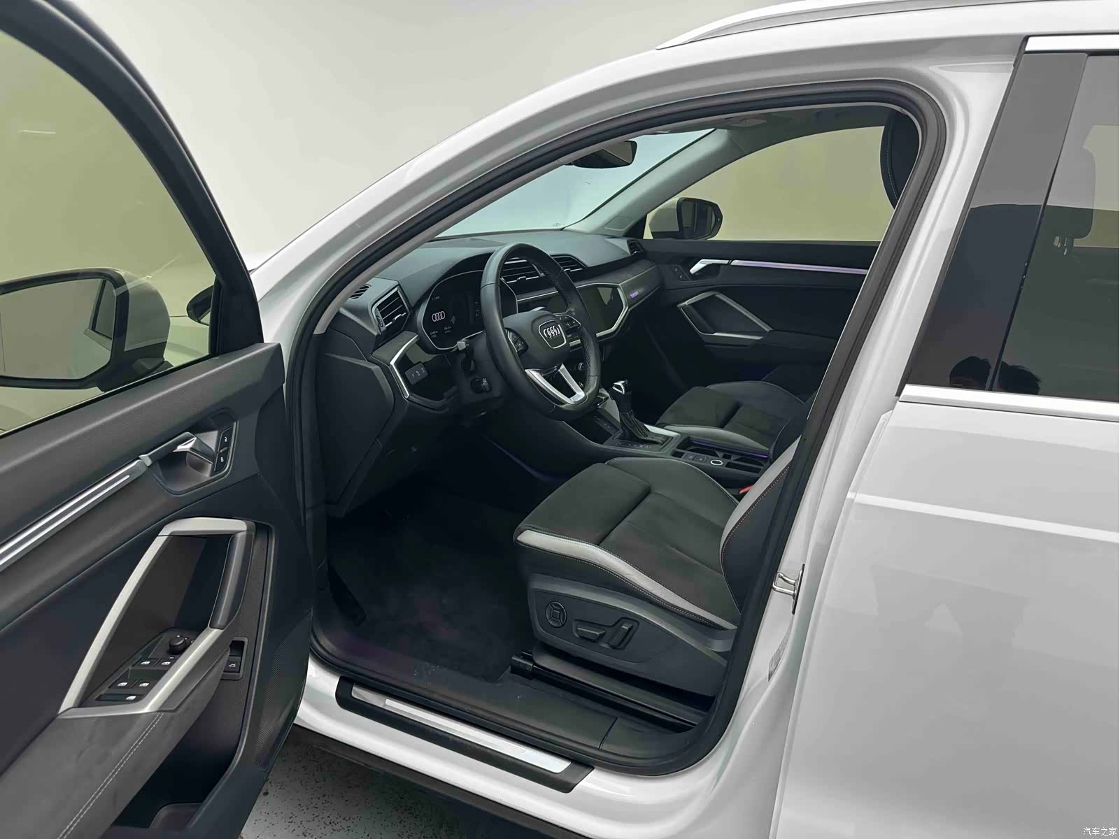 Audi Q3, 2023 9